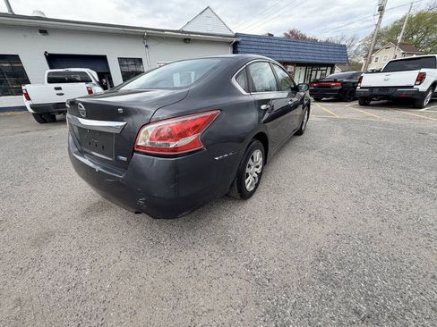 Used 2013 Nissan Altima 2.5 S FWD image 41
