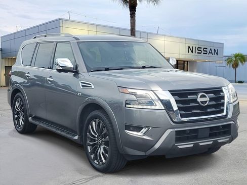 Used 2022 Nissan Armada Platinum RWD image 7