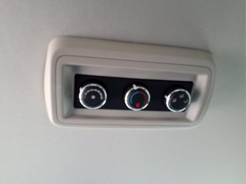 Used 2020 Dodge Grand Caravan SE w/ UConnect Hands-Free Group FWD image 15