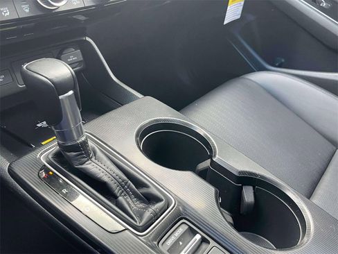 Certified 2024 Honda Civic Touring image 30