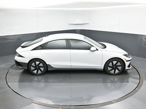 New 2025 Hyundai Ioniq 6 SE image 49