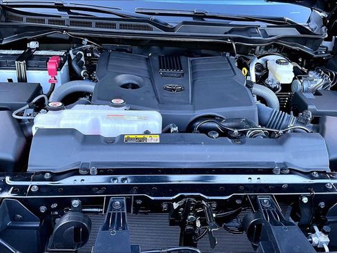 Used 2025 Toyota Tundra SR5 image 23