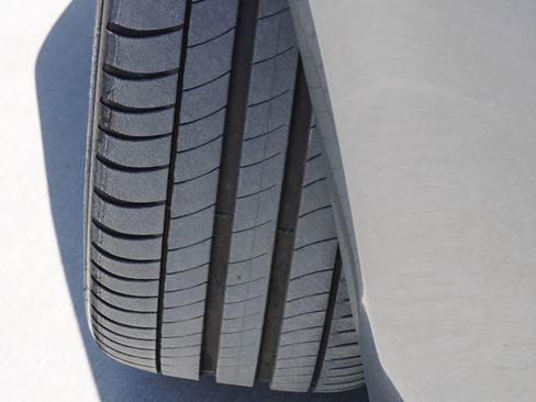 Used 2017 Mercedes-Benz E 300 image 3