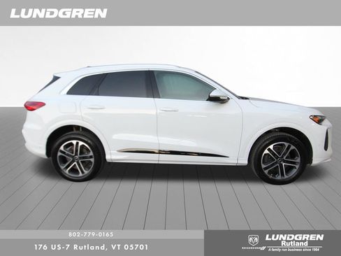 Certified 2025 Audi Q5 Premium w/ Convenience Package AWD/4WD image 27