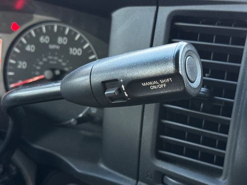 Used 2019 Nissan NV 3500 S image 21