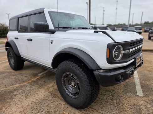 New 2025 Ford Bronco Big Bend w/ Black Diamond Package AWD/4WD image 3