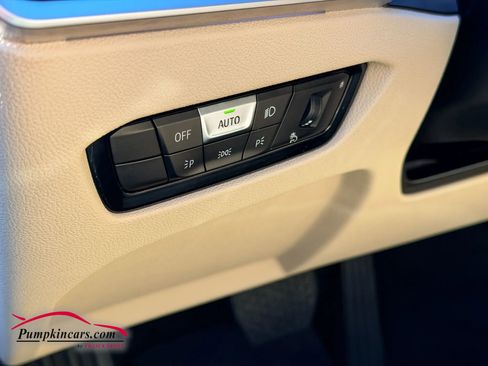 Used 2022 BMW 330i xDrive Sedan w/ Driving Assistance Package AWD/4WD image 30