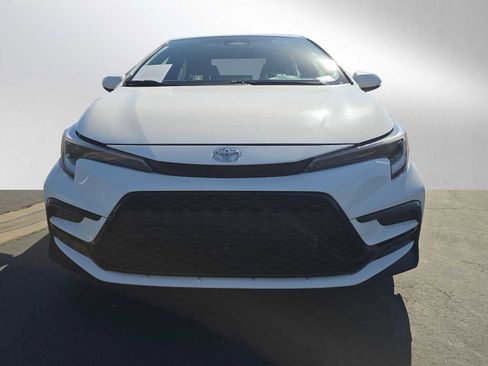 Used 2024 Toyota Corolla SE w/ SE Premium Package image 8