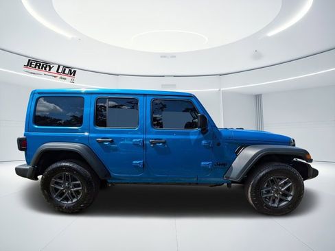 New 2025 Jeep Wrangler Sport S image 29