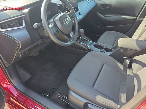 Used 2026 Toyota Corolla LE FWD image 7