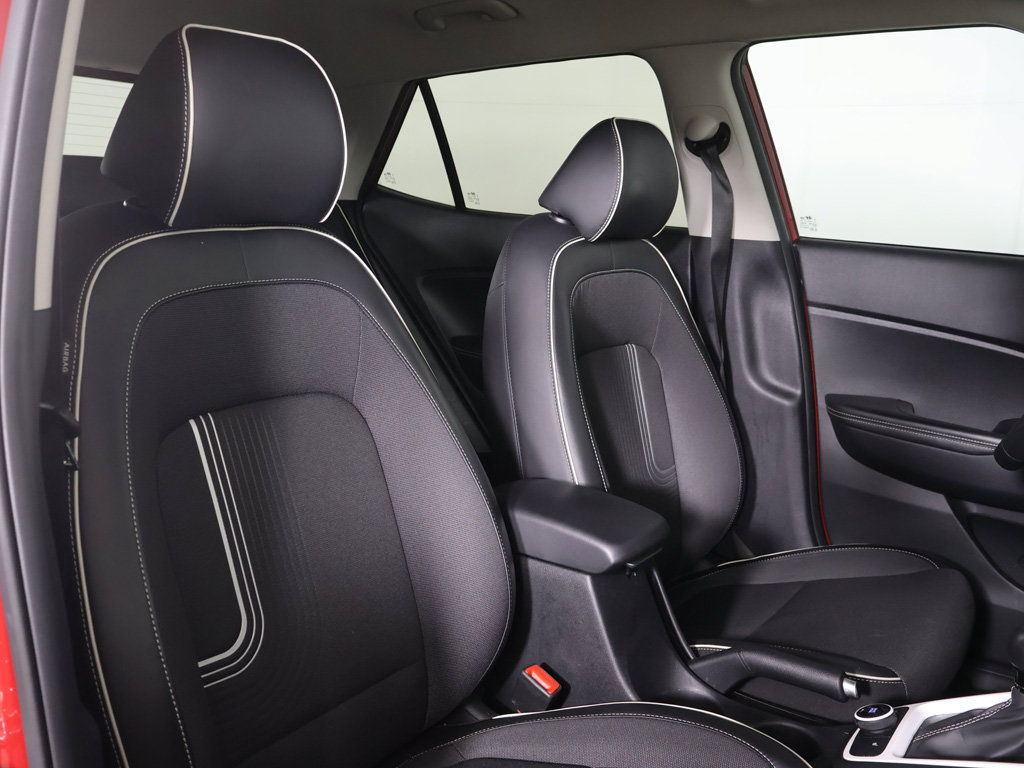 Certified 2023 Hyundai Venue Limited FWD image 26