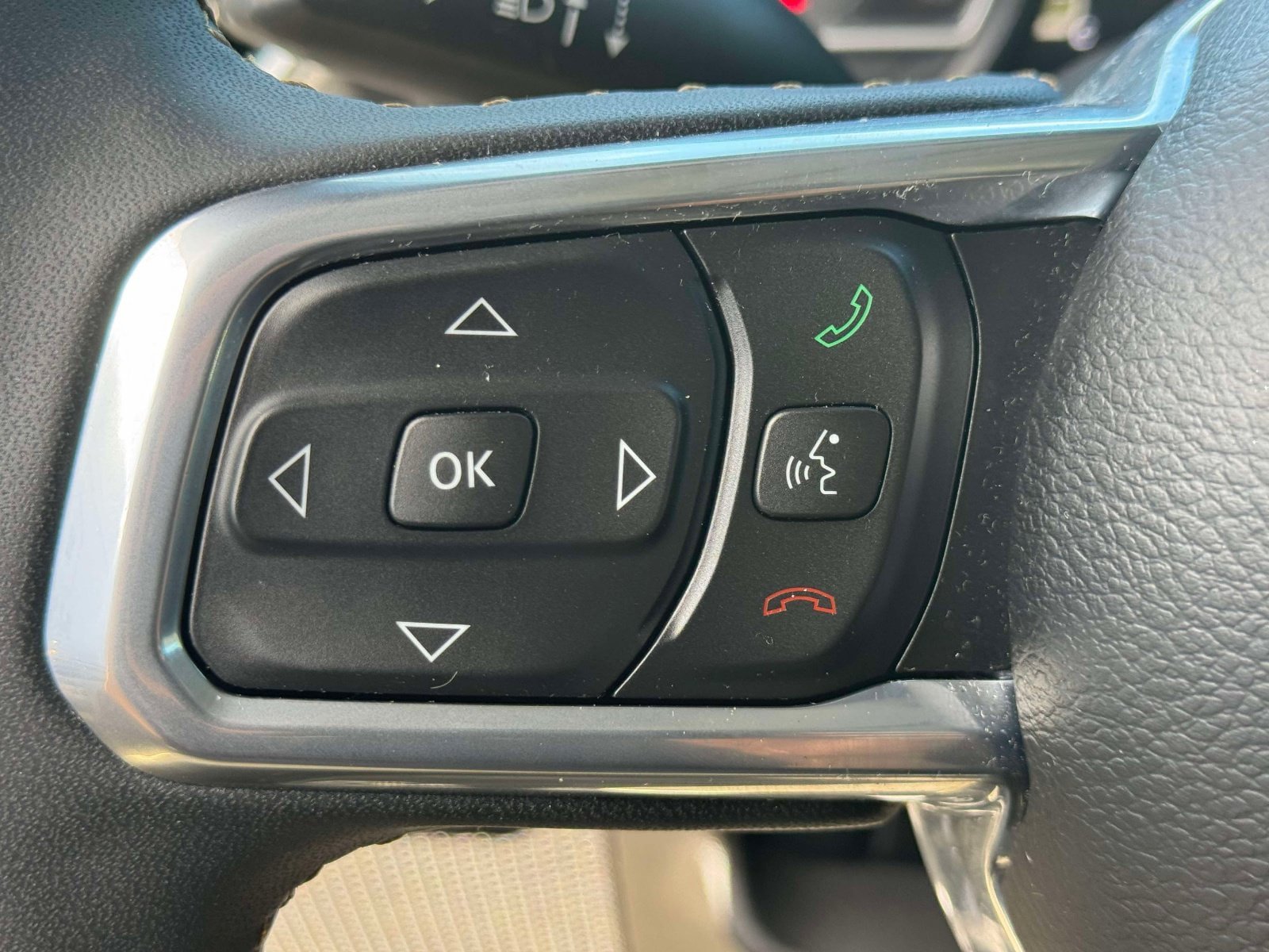 Used 2024 Jeep Wrangler Unlimited Sahara AWD/4WD image 20