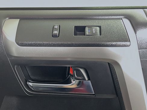 Used 2024 Toyota 4Runner SR5 Premium image 32