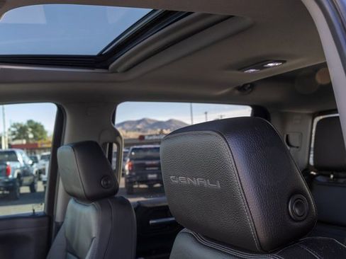 Used 2019 GMC Sierra 1500 Denali w/ Denali Ultimate Package image 10