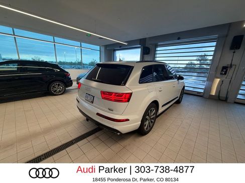 Used 2017 Audi Q7 3.0T Prestige AWD/4WD image 3