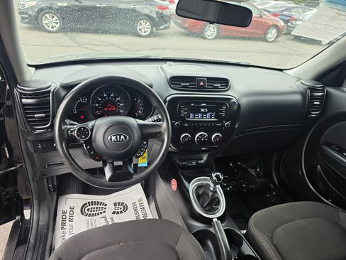 Used 2018 Kia Soul FWD image 20