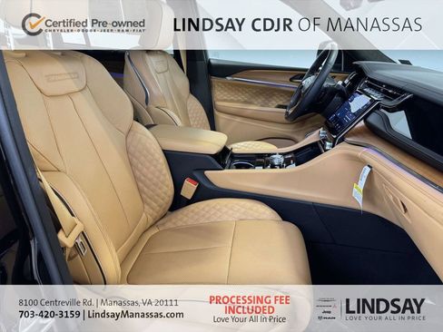 Certified 2024 Jeep Grand Cherokee Summit AWD/4WD image 14