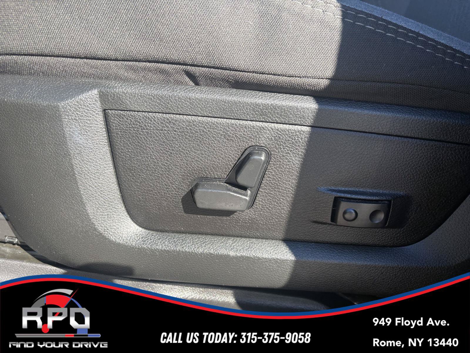 Used 2024 RAM 2500 Big Horn w/ Bed Utility Group AWD/4WD image 21