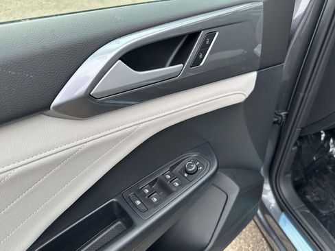 New 2026 Volkswagen Taos SEL AWD/4WD image 12