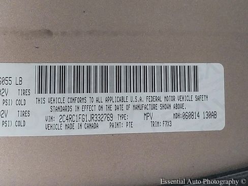 Used 2018 Chrysler Pacifica Touring Plus image 36