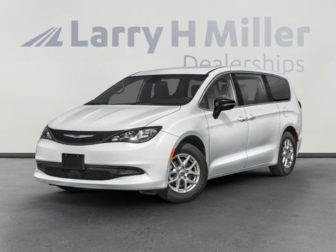 New 2026 Chrysler Voyager LX image 1