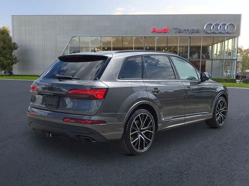 New 2025 Audi Q7 3.0T Prestige image 4