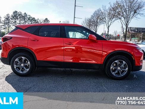 Used 2025 Chevrolet Blazer LT image 10