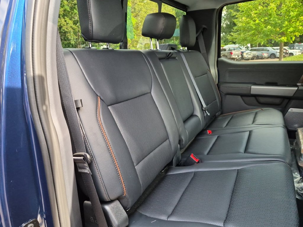 New 2027 Ford F250 Lariat w/ Black Appearance Package AWD/4WD image 25