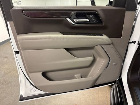 New 2026 GMC Yukon XL Elevation w/ LPO, Floor Liner Package image 19