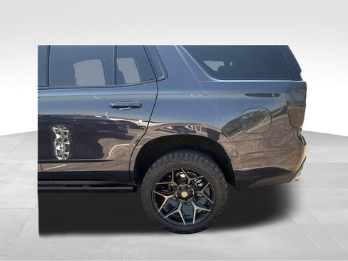Used 2024 Chevrolet Tahoe High Country AWD/4WD image 40