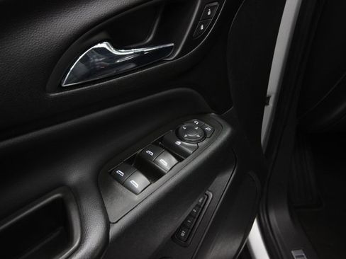 Used 2021 Chevrolet Equinox Premier image 16