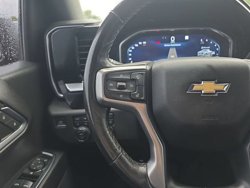 Used 2022 Chevrolet Silverado 1500 LT w/ Z71 Off-Road Package AWD/4WD image 28
