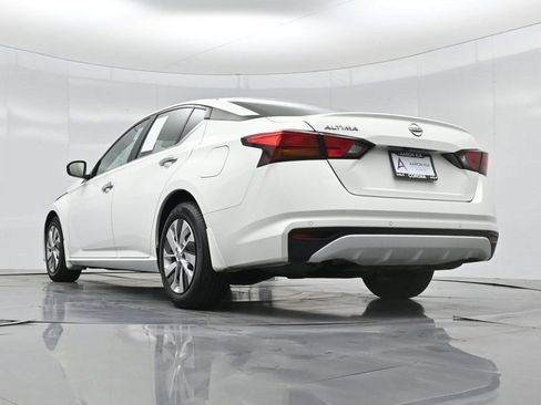 Used 2023 Nissan Altima 2.5 S FWD image 54