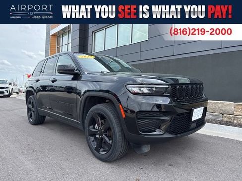 Used 2023 Jeep Grand Cherokee Altitude AWD/4WD image 1