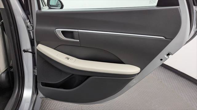 Used 2024 Hyundai Sonata SEL FWD image 19