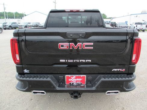 New 2026 GMC Sierra 1500 AT4 w/ AT4 Premium Package AWD/4WD image 7