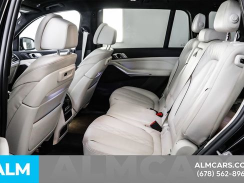 Used 2022 BMW X7 xDrive40i w/ M Sport Package image 18
