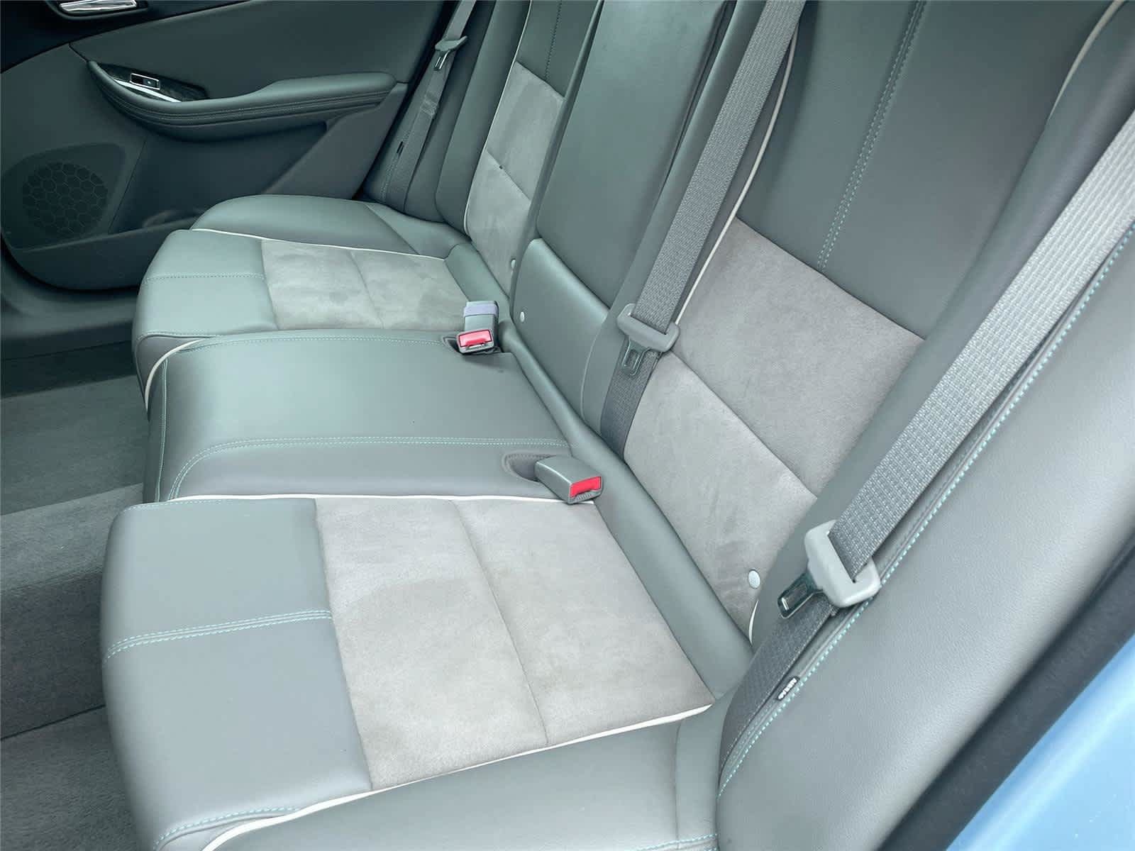 Used 2014 Chevrolet Impala LT w/ Premium Seating Package FWD image 14