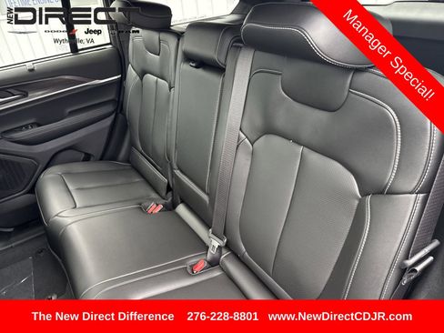 New 2025 Jeep Grand Cherokee Limited w/ Luxury Tech Group II image 19