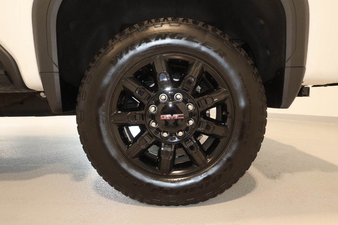 Certified 2026 GMC Sierra 3500 AT4 w/ AT4 Premium Plus Package AWD/4WD image 35