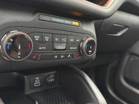 Used 2024 Ford Bronco Sport Badlands w/ Premium Package image 23