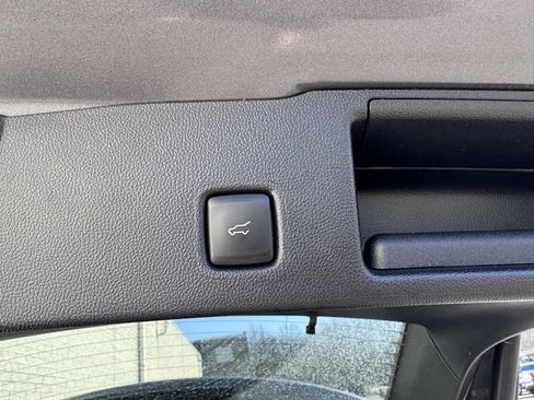 Certified 2023 Ford Escape SE w/ PHEV Premium Package image 25