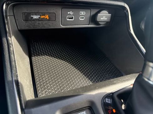 Certified 2024 Honda CR-V Sport image 32