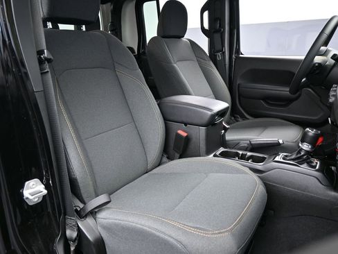 Used 2024 Jeep Gladiator Sport image 47