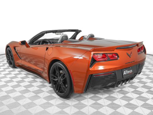 Used 2015 Chevrolet Corvette Stingray Convertible w/ 2LT Preferred Equipment Group image 10