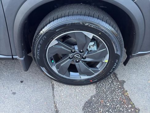 New 2026 Nissan Rogue SV image 9