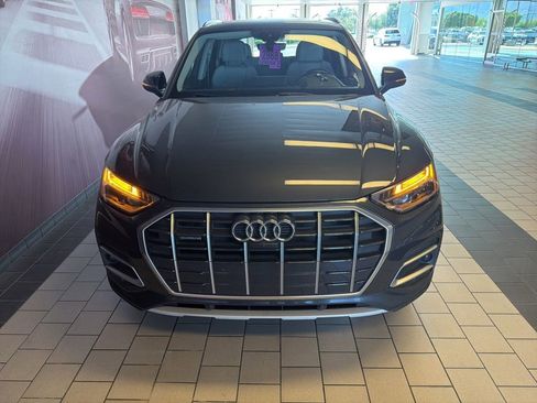 Used 2021 Audi Q5 2.0T Premium Plus w/ Premium Plus Package AWD/4WD image 2