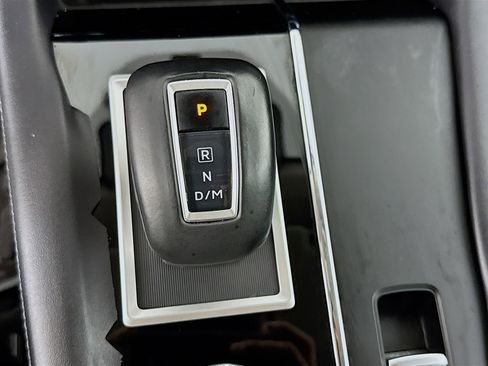 Used 2023 Mitsubishi Outlander SE image 19