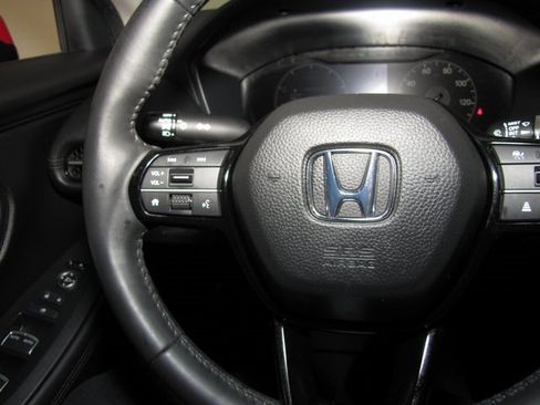 Certified 2024 Honda HR-V EX-L image 5