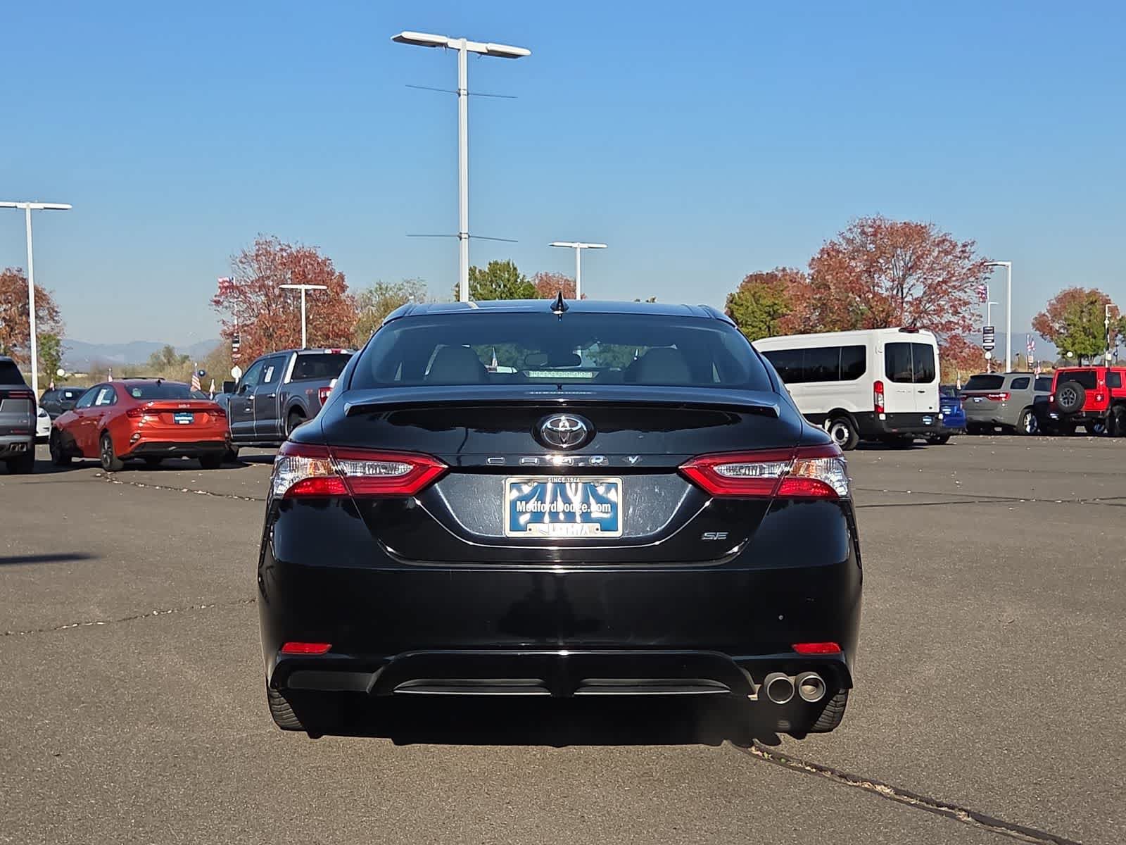 Used 2020 Toyota Camry SE FWD image 13